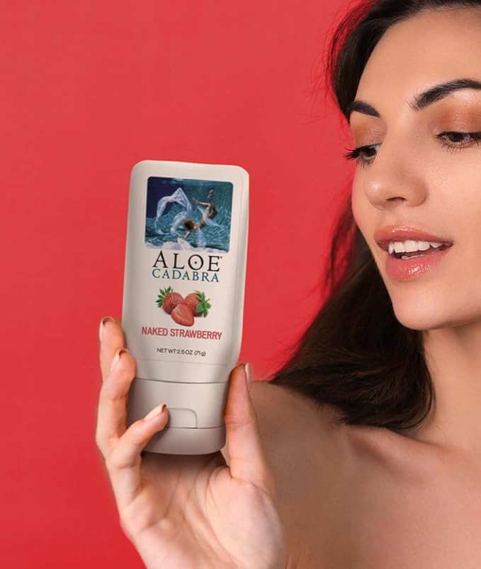 Aloe Cadabra Flavored Personal Lubricant and Vaginal Moisturizer, Organic Edible Aloe Lube for Men, Women and Couples, Non-Staining, pH Balanced, Toy Compatible (Strawberry, 2.5 Ounces, 1 Pack)
