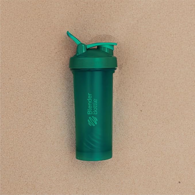 BlenderBottle Classic V2 Shaker Bottle Perfect for Protein Shakes and Pre Workout, 20-Ounce, Emerald Green